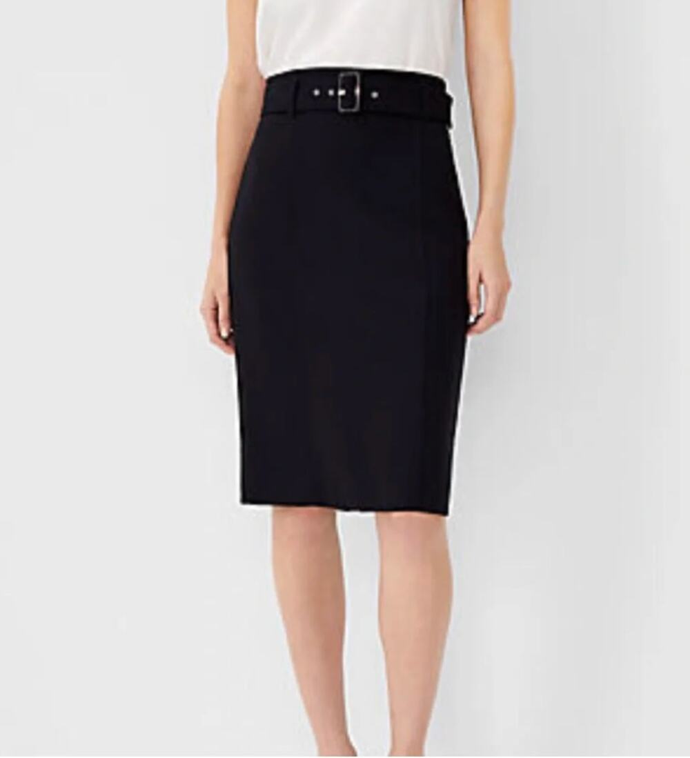 ANN TAYLOR Black Belted Pencil Skirt // 12